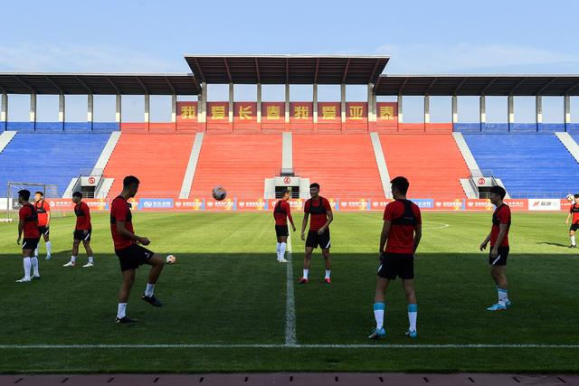 U17国足再度挑战阿森纳，主帅浮嶋敏期待精彩决赛